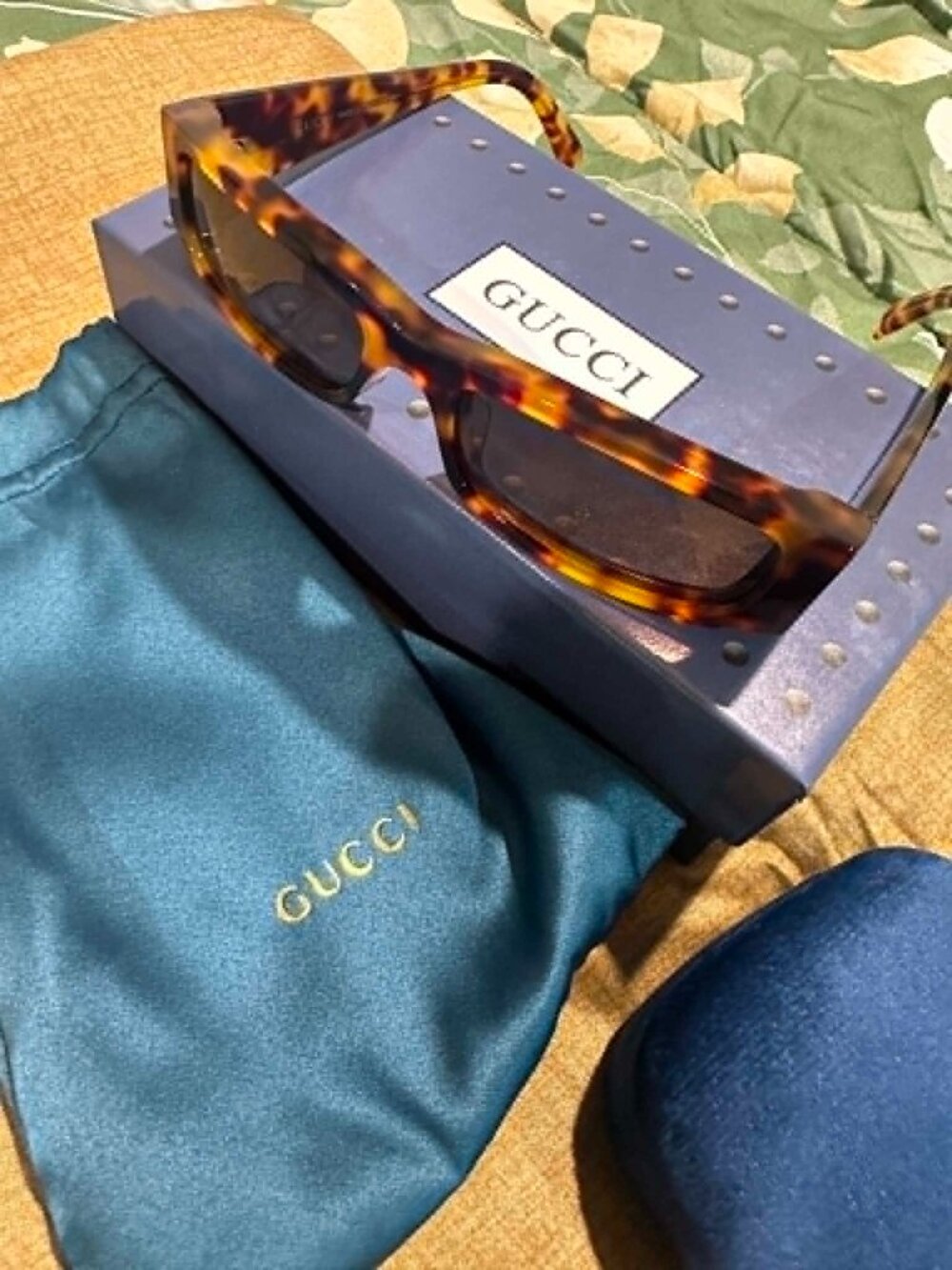 Gucci Model: GG1278SA Color code: 001 (Havana/Tortoise frame with dark lenses) - Picture 3 of 4